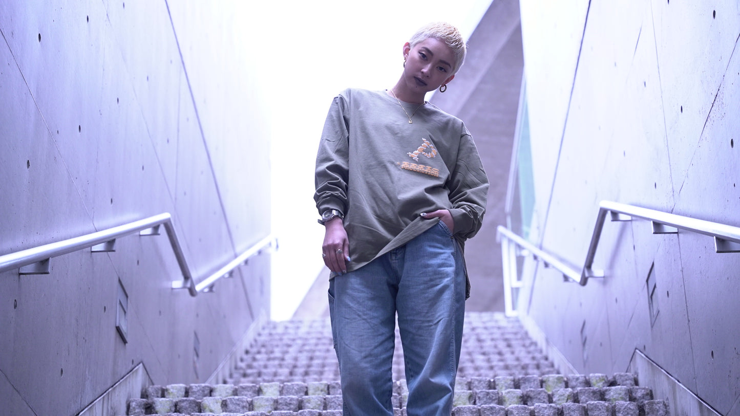 Metal Wire L/S Tee (Light Olive)